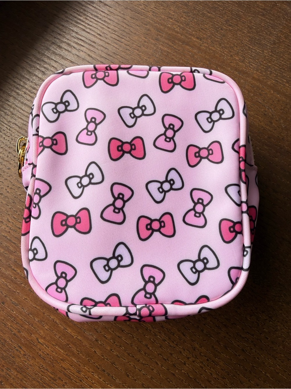Stoney Clover Lane x Hello Kitty Bows Mini Pouch - Picture 2 of 16